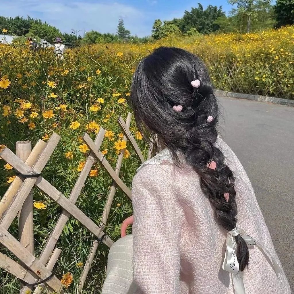 相遇骤雨中
